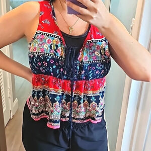 Patrons Of Peace Boho cropped Tank Top size M. Tassels at chest and hem. EUC.